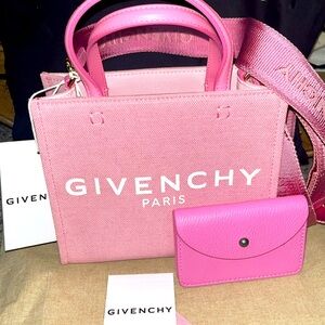 Givenchy Pink Women's Bag Set